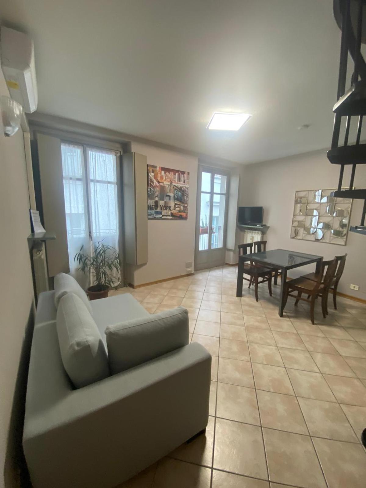 Garibaldi Turin Charming Apartment Ngoại thất bức ảnh
